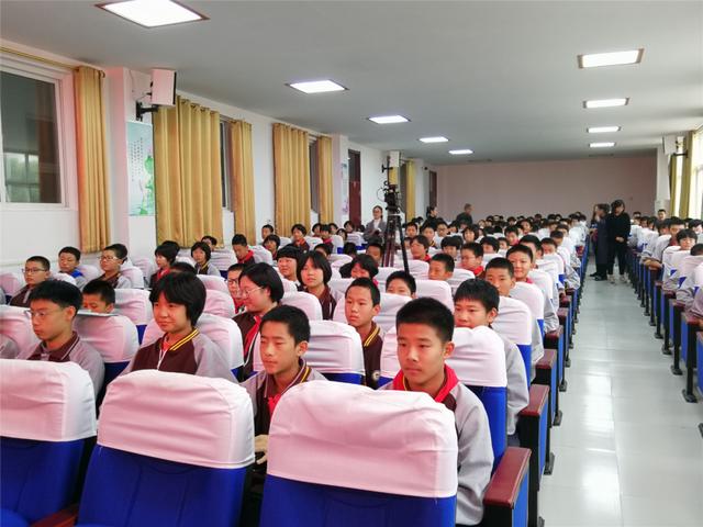 db62b3b6959846e287ee07cbe28d5caf.jpg